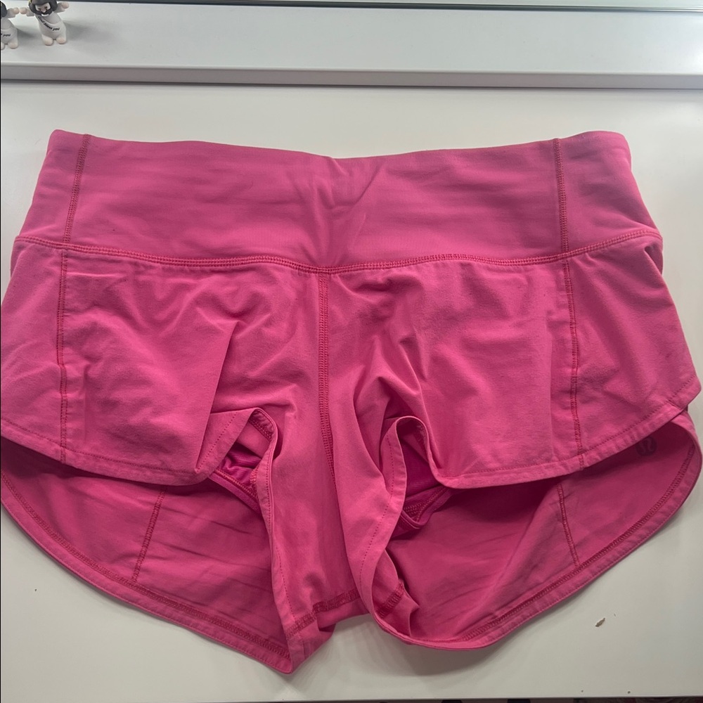 Lululemon Speed Up Shorts Size 4 2.5 Inseam